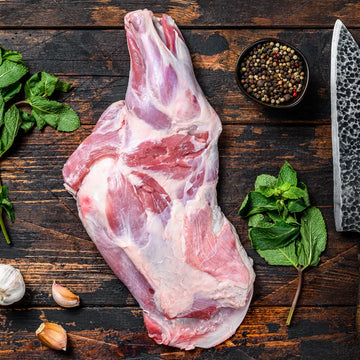 GRASS FED LAMB SHOULDER BONE
